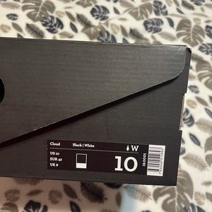 Women’s On Cloud BRAND NEW